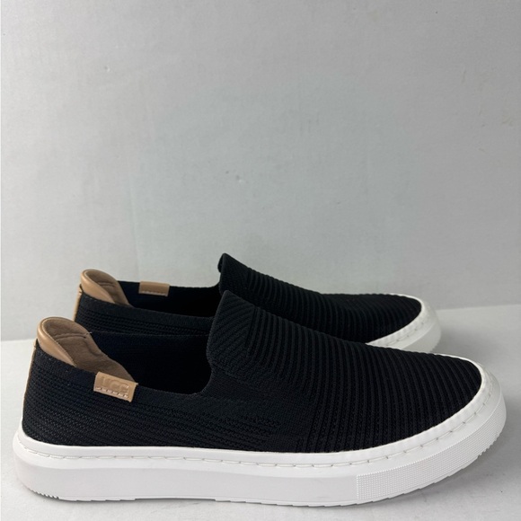 UGG Women’s Sammy Sz 9 Slip-on Sneaker Navy Blue Ribbed Knit. - Picture 4 of 8